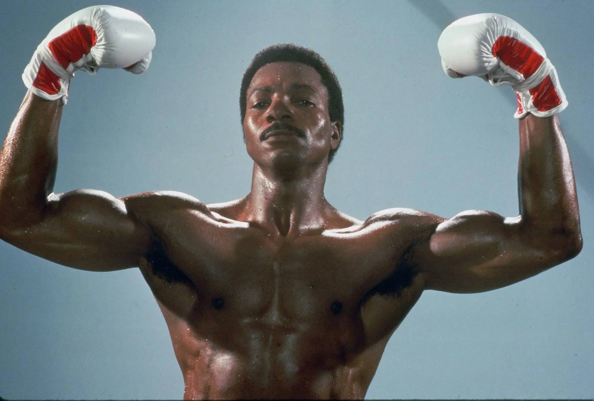 Carl Weathers como Apollo Creed 