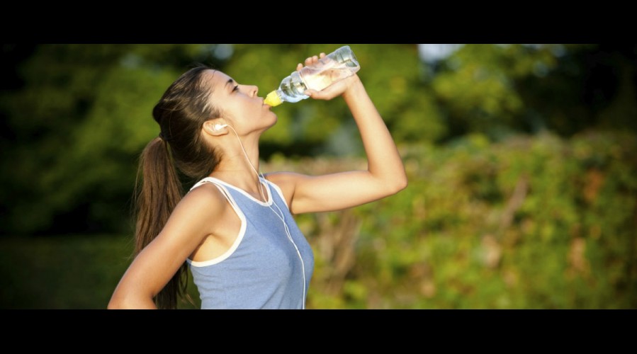 Actividad Física: La importancia de mantenerte hidratado.