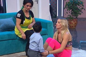 Miguelito y su madre recibieron la visita de Javiera Acevedo