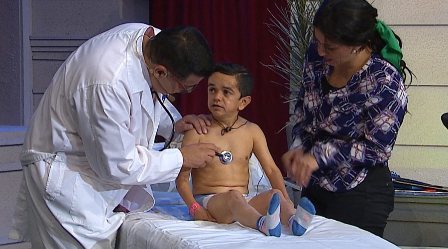 Miguelito y su mami fueron al doctor