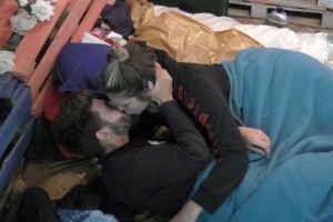 ¿Un nuevo amor?: ¡Lobo y Laura se besaron!