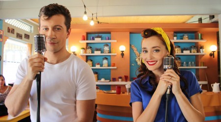 [Galería] Nancy y Jimmy deslumbraron con sus voces en la fuente de soda