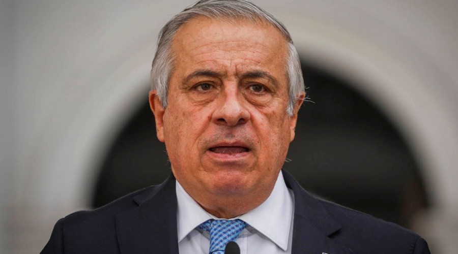 Ministro Mañalich por robo de insumos en Posta Central: "Revela lo peor de la condición humana"