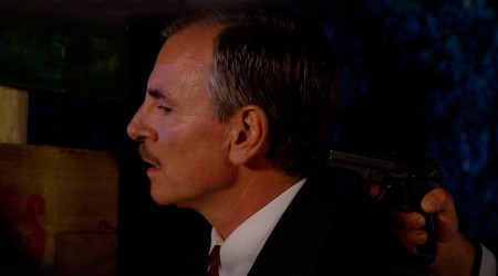 Avance: Armando será amenazado con un arma