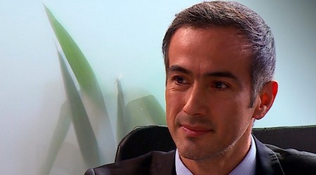 Rodrigo le hace una propuesta a Julieta