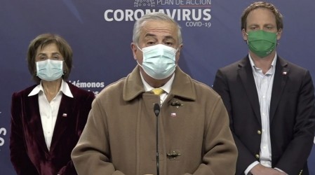 Ministro Mañalich anuncia nuevo testeo de PCR mediante muestras de saliva