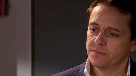 Rodrigo despidió a Álvaro de la automotora