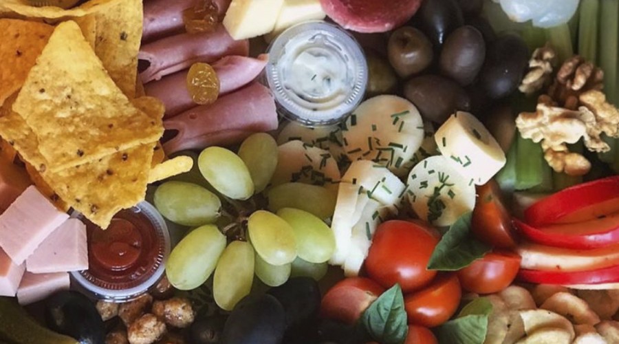 Emprendedores Mega: Desde dulces saludables hasta tablas gourmet para picar