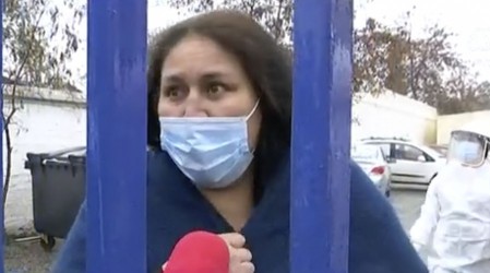 Pacientes denuncian filtración de agua en centro de Diálisis de El Bosque: "Esto no es digno"