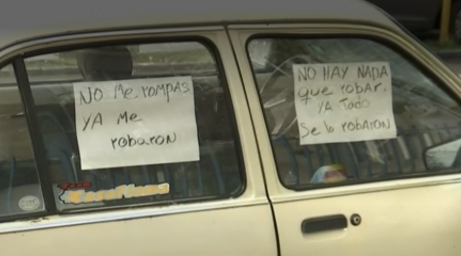 Vecinos de Independencia desesperados por ola de robos hacen rondas para cuidar sus autos en toque de queda