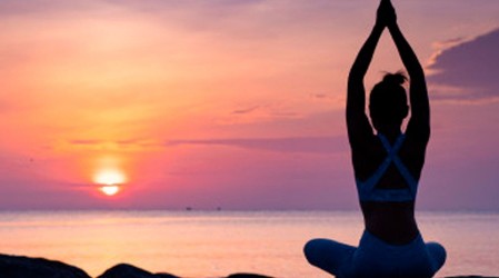 Clase de ¡Yoga para todos los cuerpos!: Termina la semana en calma con tu cuerpo y mente