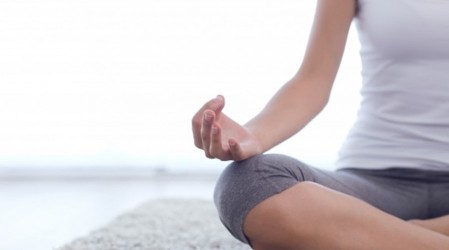 Lunes de yoga: Posturas para alinear el cuerpo