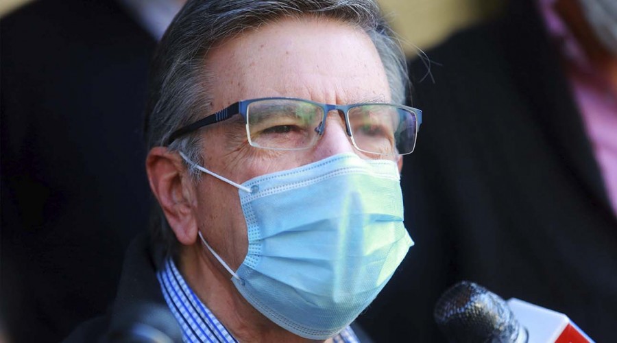 Lavín reconoce que le "dolió el corazón" con dichos de Matthei tildándolo de populista
