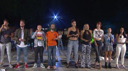Karol llegó con una divertida trivia