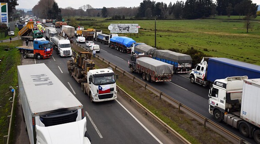 Camioneros suspenden paro: 'Si causamos inconvenientes, queremos pedir perdón'