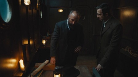 Cevdet y Yakup investigan los planes de Vasili y Hamilton (Parte 1)