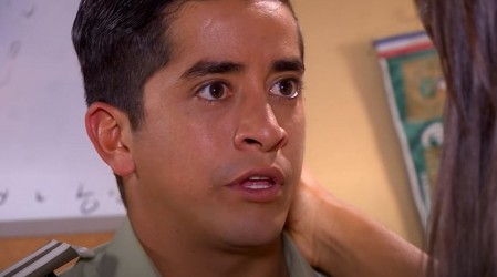 Railef le contó a su hermano que está enamorado de Jackie