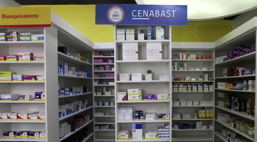 ¿Cómo acceder a medicamentos más baratos?: Esto es lo que debes saber de la Ley Cenabast