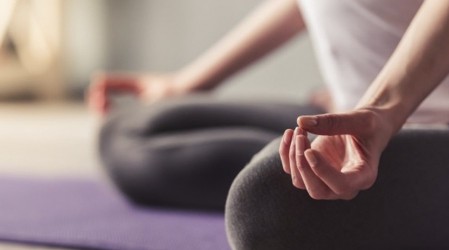 [En vivo] Posturas de yoga para fortalecer la zona abdominal