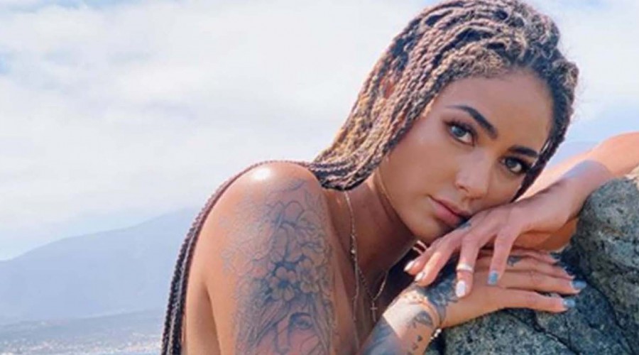 "Diosa de la tierra": Fanáticos de Camila Recabarren se sorprendieron con osada foto