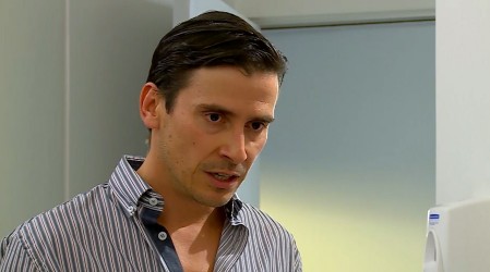 Emilio quiere Fabián se aleje de su familia