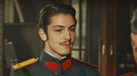 Avance extendido: El Comandante Filipo le encomendará una difícil tarea a León