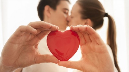 Distribuir las tareas del hogar es clave para fortalecer la relación de pareja