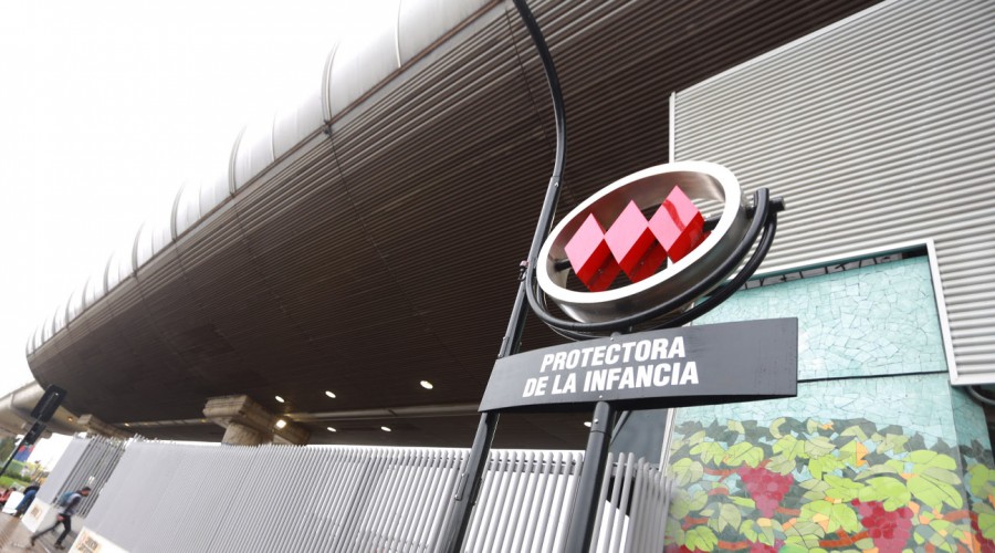 Manifestaciones obligan a cerrar estación de Metro en Puente Alto