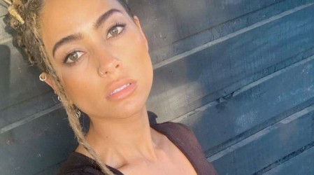"Eres pura naturaleza": Camila Recabarren se llena de elogios tras publicar foto en bikini