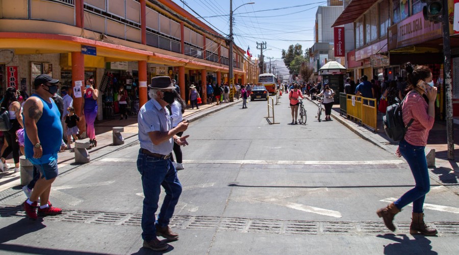 Plan Paso a Paso: Estas son las comunas que cambian de fase desde la próxima semana - Mega