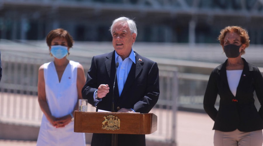 En Aeropuerto de Santiago: Presidente Piñera anuncia reapertura de fronteras