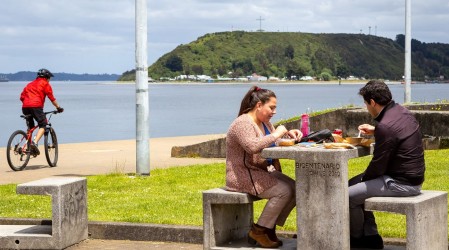 Punta Arenas y Puerto Montt lideran la lista: Estas son las 20 comunas con más casos activos de coronavirus