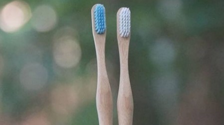 Esta Navidad regala los cepillos dentales biodegrádales de bambú que ofrece la pyme "Moso"