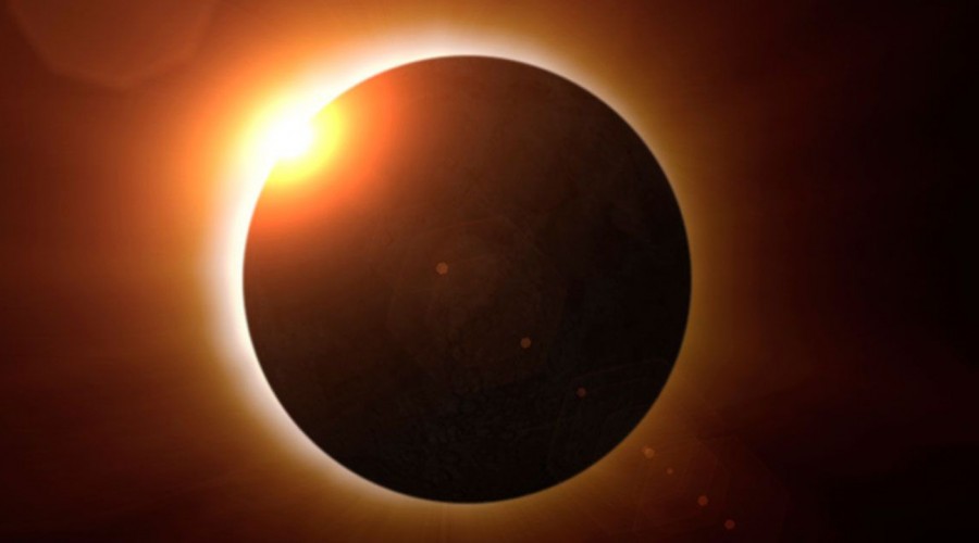 Astrónomo explica cómo observar el eclipse solar de forma segura