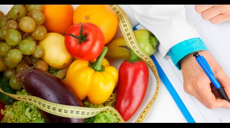 Dietoterapia: El tratamiento que busca la dieta adecuada para personas con patologías o enfermedades