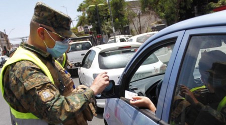 Revisa las 10 comunas que mañana retroceden en el plan Paso a Paso