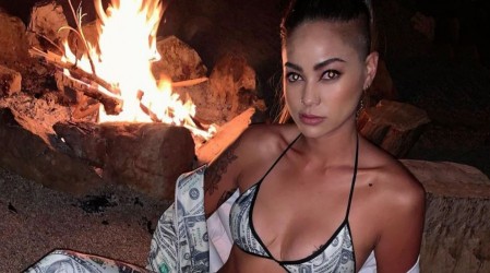 "2021 con todo" Camila Recabarren comienza el año con atrevida lencería