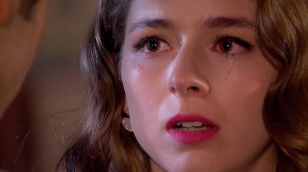 El padre Reynaldo y su importante promesa a María Elsa