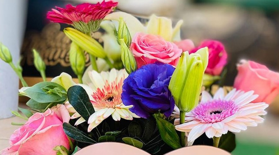 Descubre los arreglos florales y sorpresas para toda ocasión que ofrece 'Flores Aquarella'