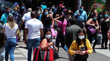 Antofagasta y Puerto Montt encabezan la lista: Estas son las 20 comunas con más casos activos de Coronavirus
