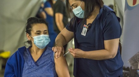 Lugares de vacunación contra el coronavirus: Estos son los centros en que se realizará el proceso