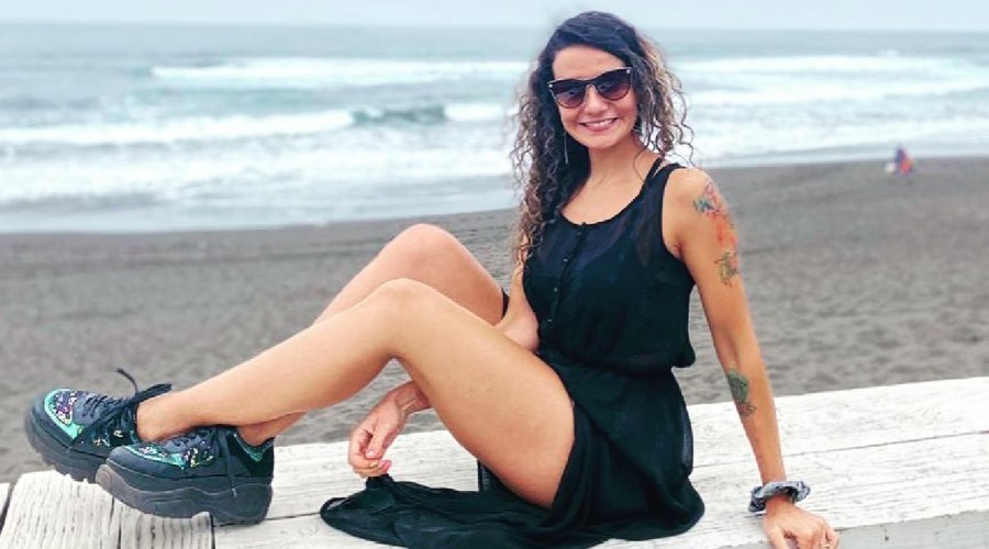 "Cada día más hermosa": Mónica Soto enciende a sus seguidores con fotos en la playa