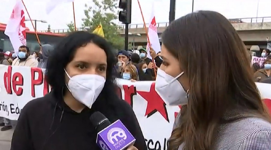 Corte de tránsito en Rotonda Grecia del Movimiento Pobladores en Lucha que protestan por subsidio habitacional Corte de tránsito en Rotonda Grecia del Movimiento Pobladores en Lucha que protestan por subsidio habitacional