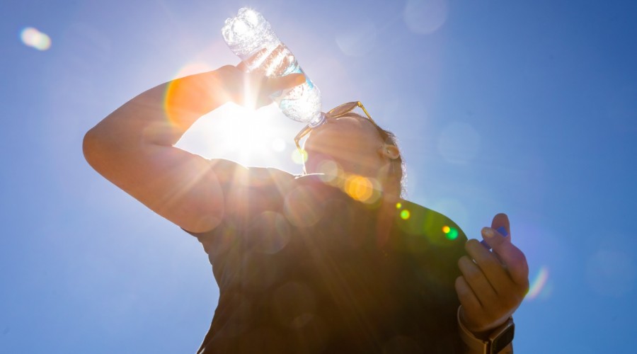 Llegarán a 36°C: Meteorología emite alerta por altas temperaturas desde Valparaíso hasta La Araucanía