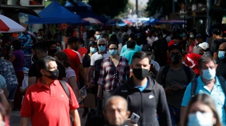 Nuevas modificaciones: Revisa las 42 comunas del país que retroceden de fase este sábado 13
