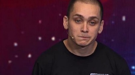 "Los mejores chistes son los que surgen de la nada": Comediante de "Got Talent" revela cómo crea sus rutinas