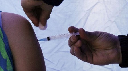 Comenzará inoculación de vocales de mesa: Revisa el calendario de vacunación entre el 22 y 28 de marzo