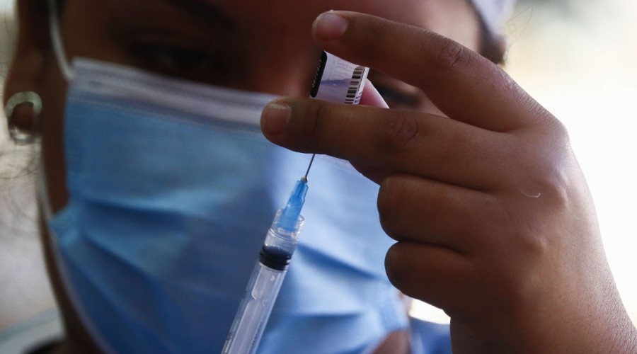 Vacunación contra la influenza: Este lunes comienza la inoculación de adultos mayores y embarazadas
