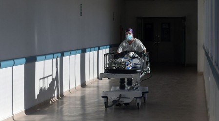 PIMS se puede manifestar en adultos: ¿Cómo identificar los síntomas?