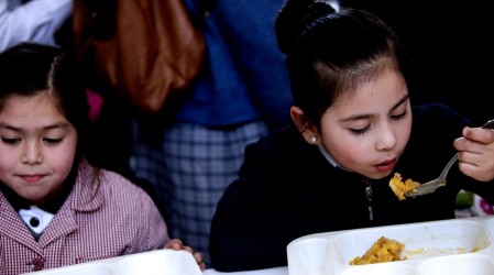 Canasta de Alimentos Junaeb: Conoce quiénes podrán recibirla el mes de abril